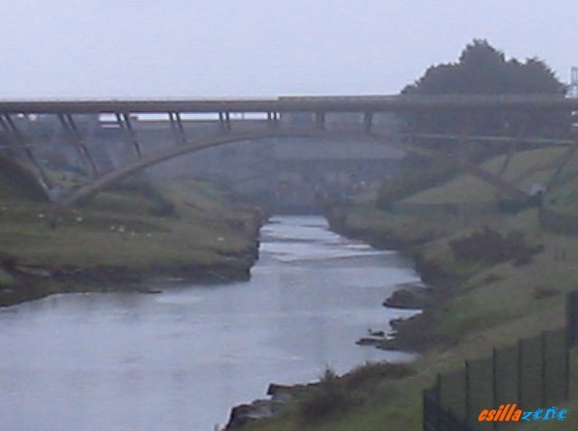 _ballyshannon_bridge_in_the_rain.jpg