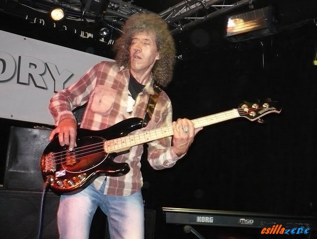 _riki_massini_and_bonus_track21.jpg