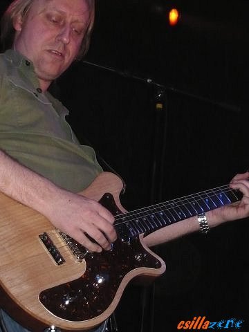 _tony_edwards_band10.jpg