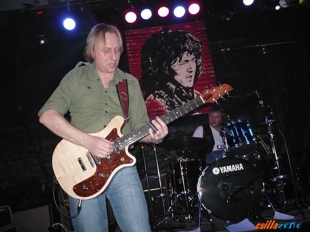 _tony_edwards_band9.jpg