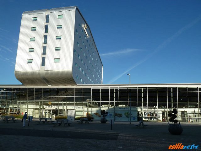 _eindhoven_airport.jpg