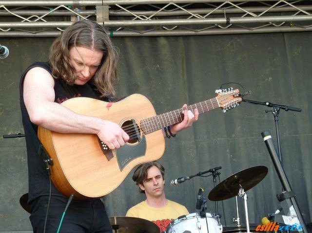 _mark_black_band10.jpg
