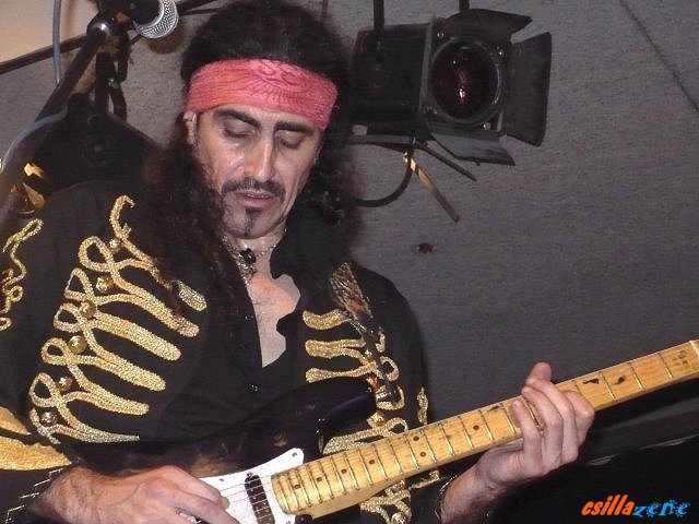 _yildirim_fakilar_istanblues10.jpg