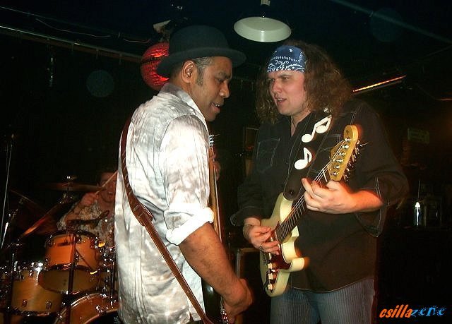 _julian_sas_band2.jpg