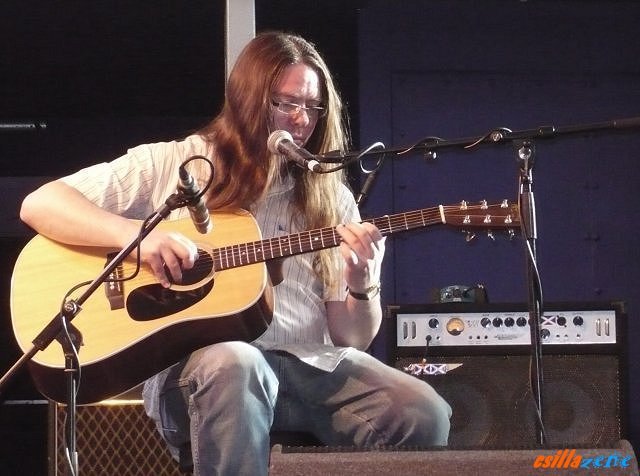 _dave_mchugh_acoustic.jpg