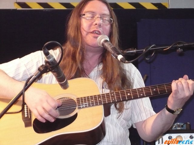 _dave_mchugh_acoustic3.jpg