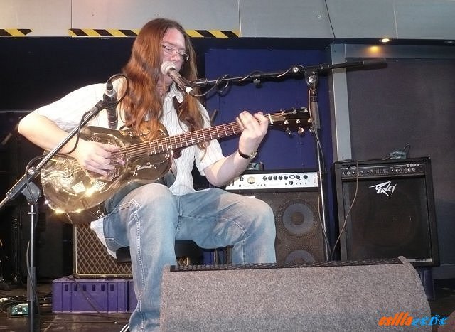 _dave_mchugh_acoustic6.jpg
