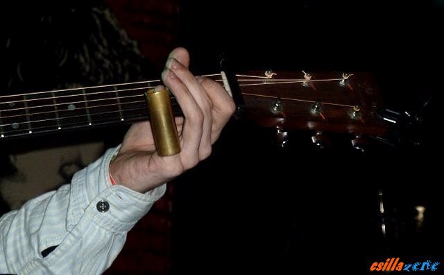 _acoustic_gig_for_rory16.jpg