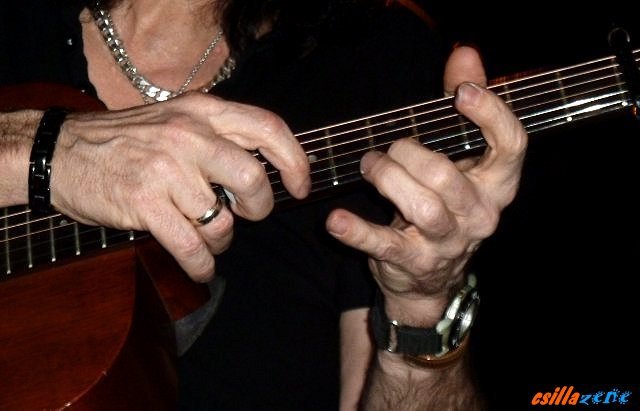 _acoustic_gig_for_rory6.jpg