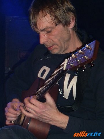 _acoustic_gig_for_rory34.jpg